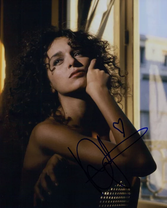 Valeria Golino autograph