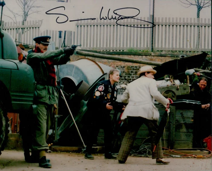 Simon Williams autograph
