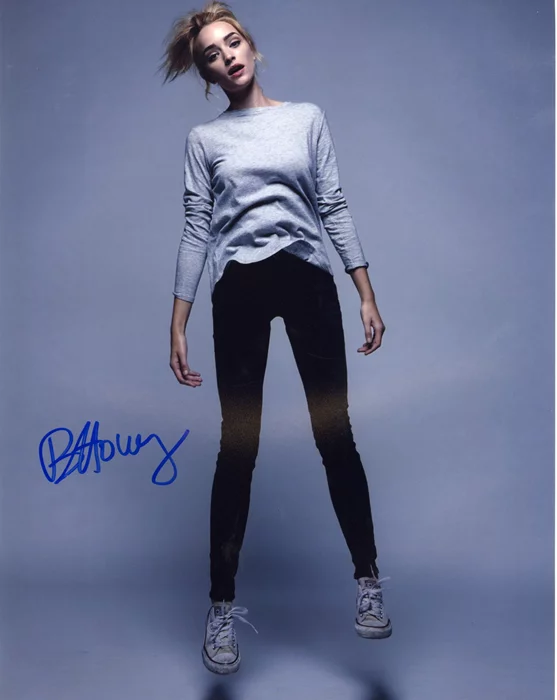 Brianne Howey autograph