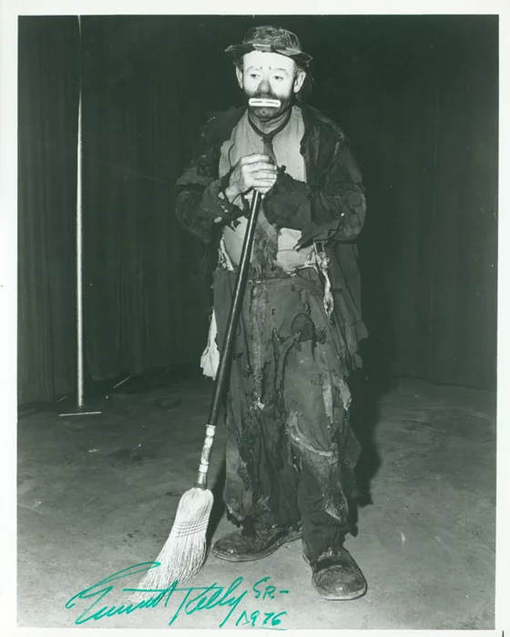 Emmett Kelly autograph