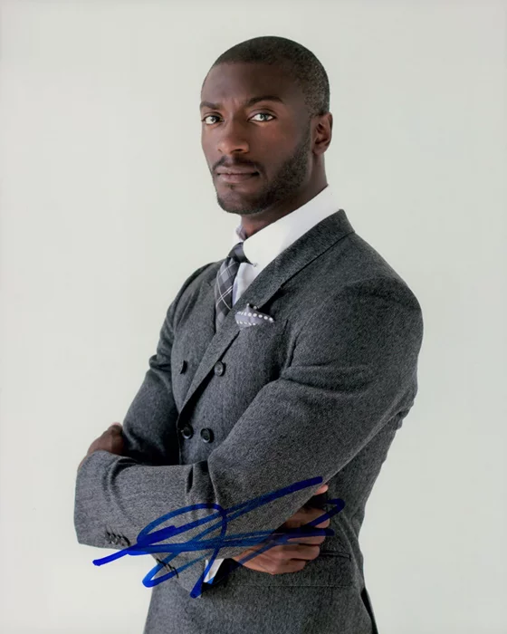 Aldis Hodge autograph