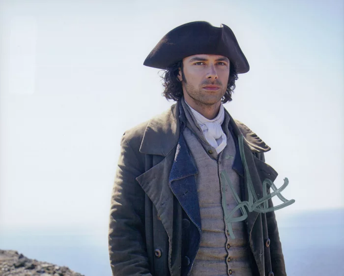 Aidan Turner autograph