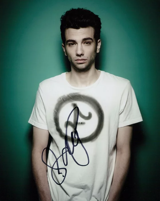 Jay Baruchel autograph