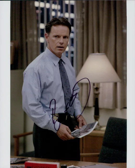 Bruce Greenwood autograph