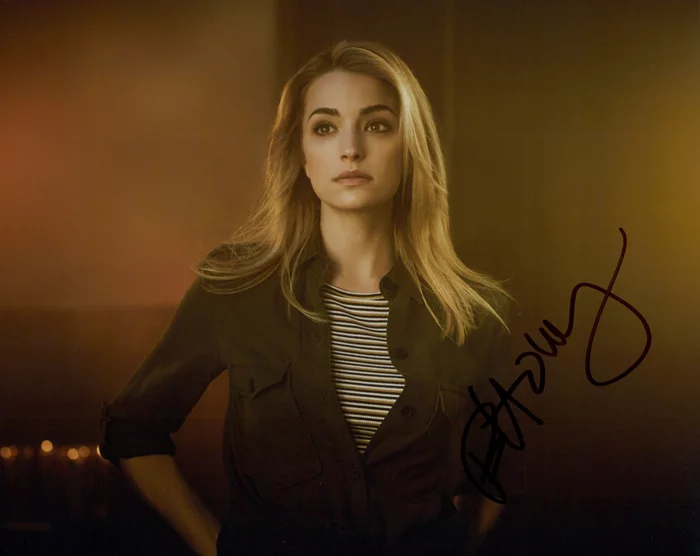 Brianne Howey autograph
