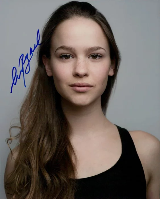 Clara Rugaard autograph