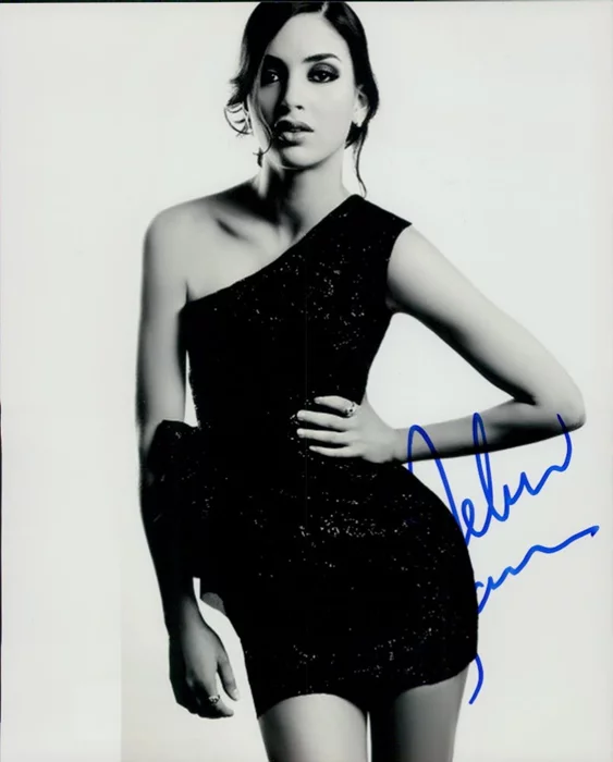 Melissa Barrera autograph