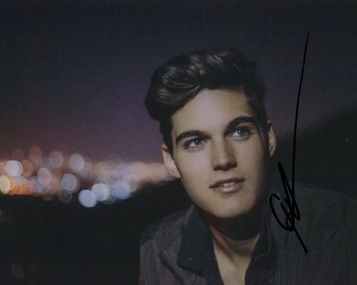 Nick Merico autograph