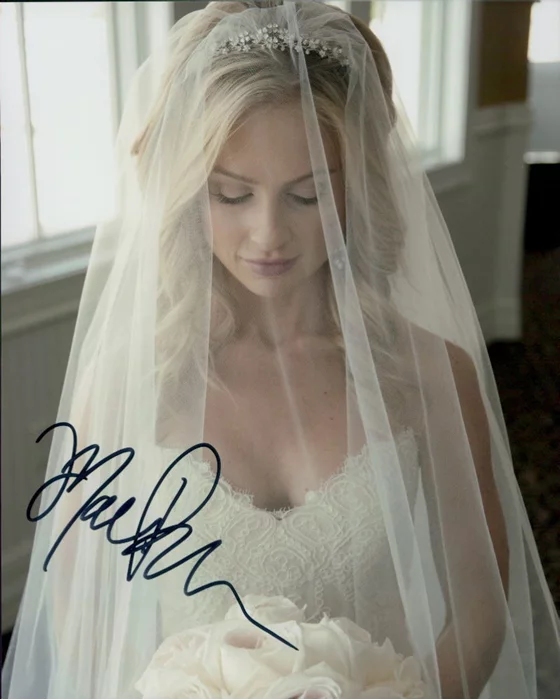 Maria Provenzano autograph