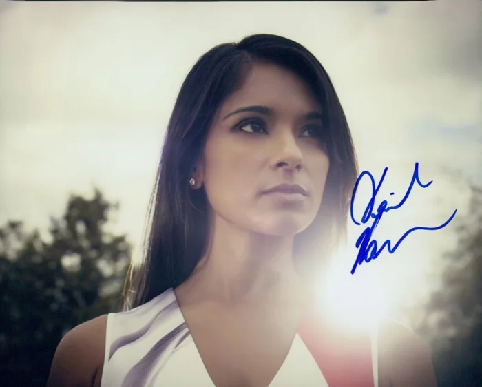 Dilshad Vadsaria autograph