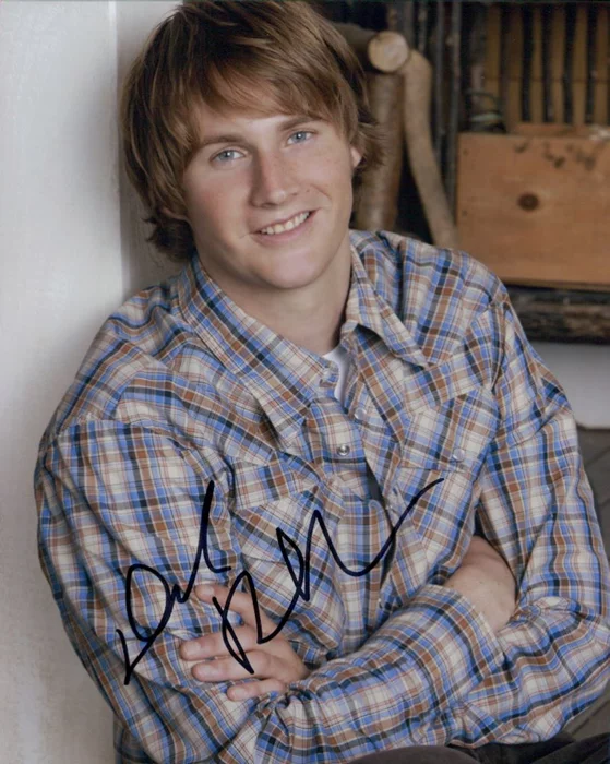 Derek Richardson autograph