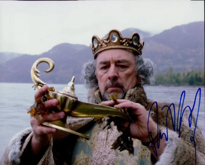 Richard Schiff autograph