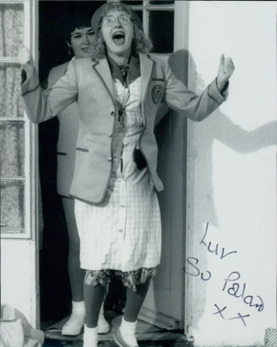 Su Pollard autograph