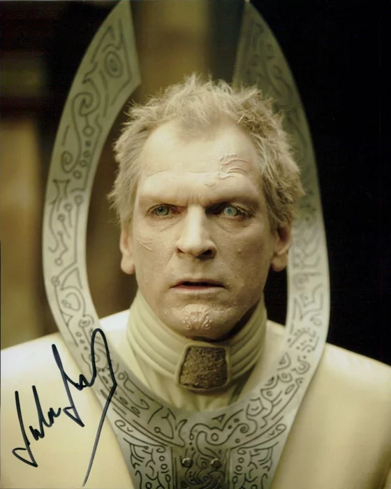 Julian Sands autograph