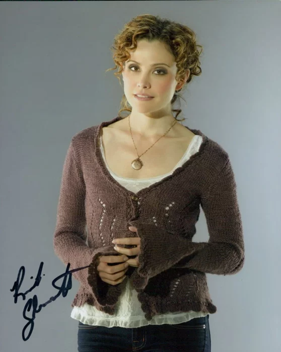 Reiko Aylesworth autograph