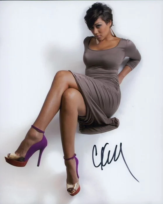Cynthia Kaye McWilliams autograph