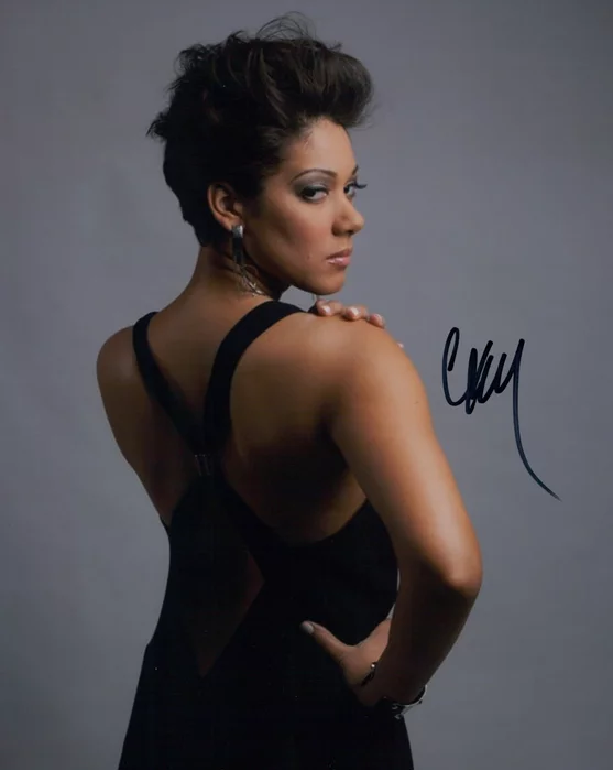 Cynthia Kaye McWilliams autograph