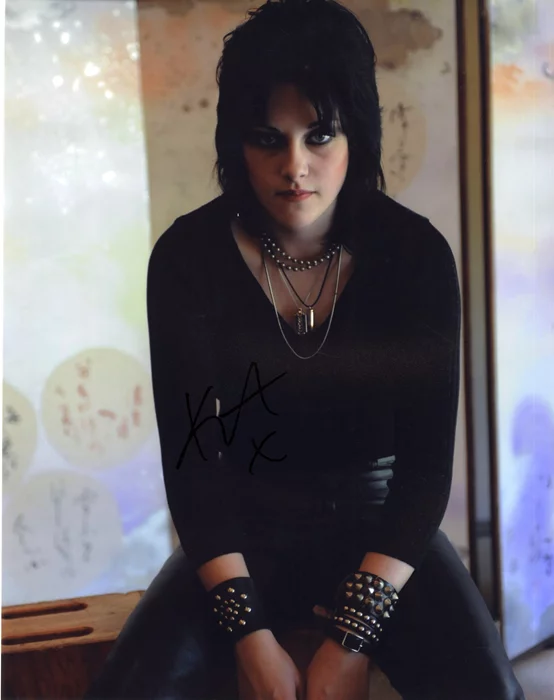 Kristen Stewart autograph