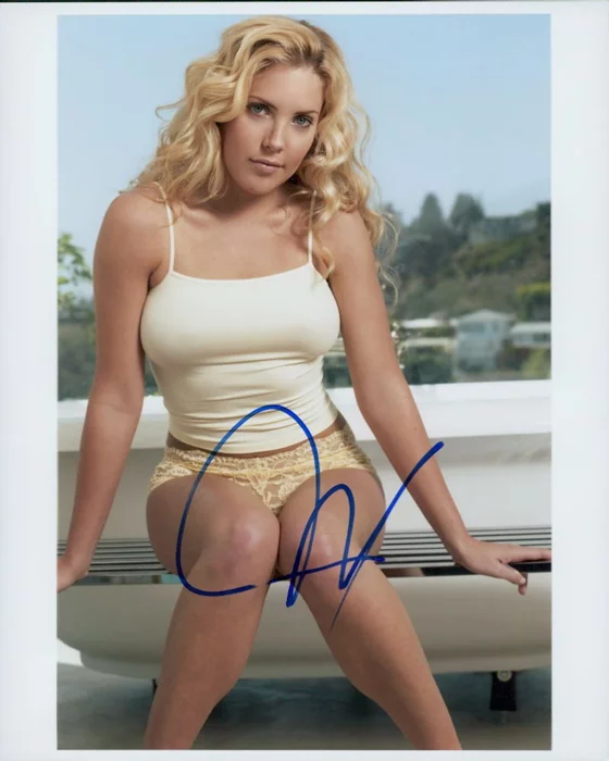 Mercedes McNab autograph
