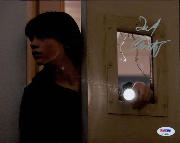 Joel  Courtney autograph