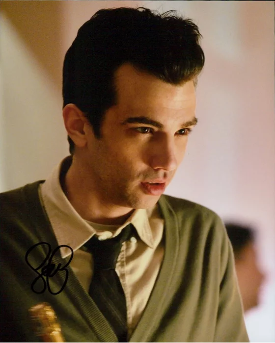 Jay Baruchel autograph