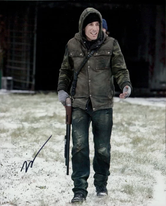 Kirk Acevedo autograph