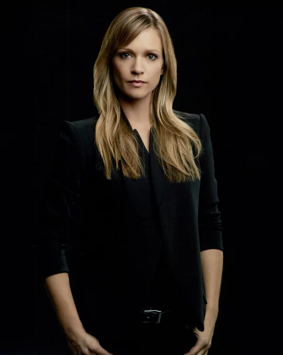 A.J. Cook autograph