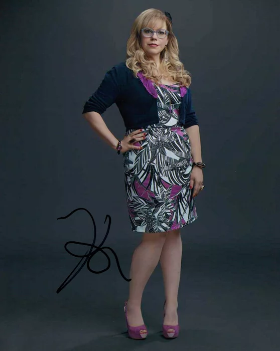 Kirsten Vangsness autograph