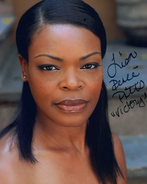 Lisa Renee Pitts autograph