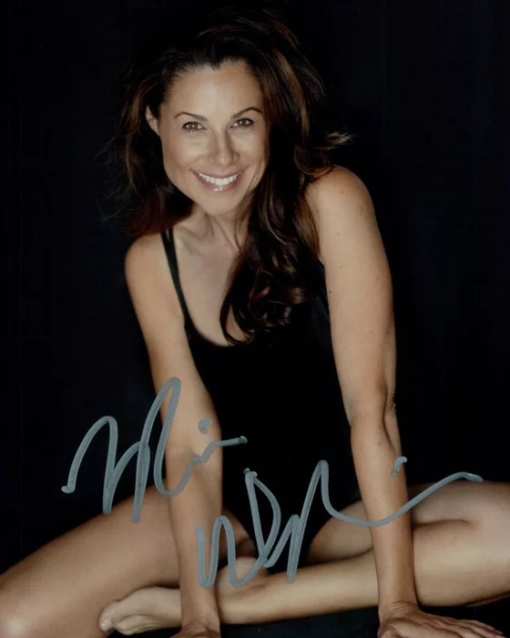Marie Wilson autograph