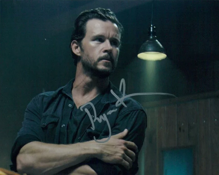 Ryan Kwanten autograph