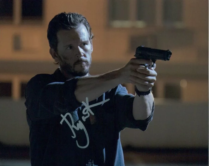Ryan Kwanten autograph