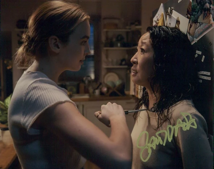 Sandra Oh autograph