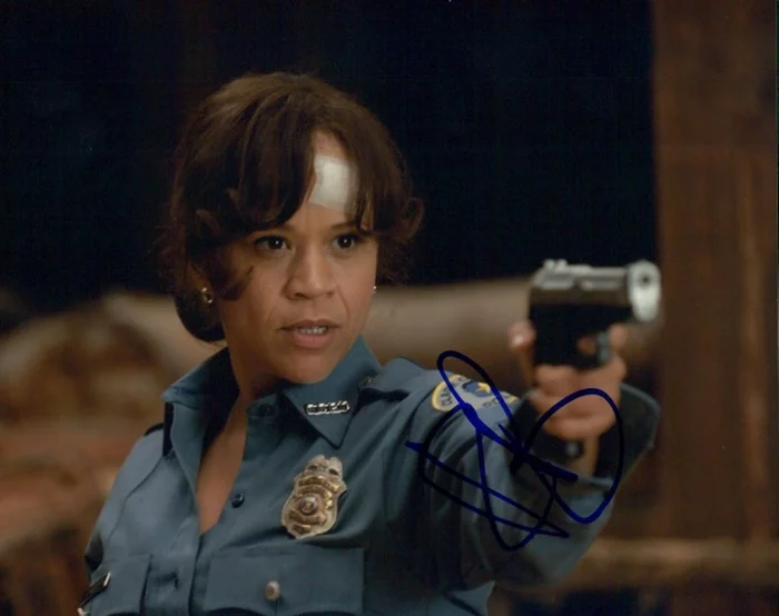 Rosie Perez autograph