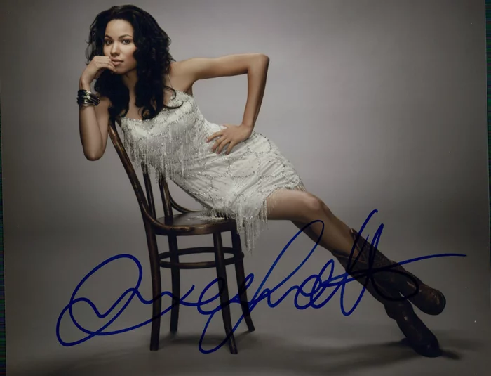 Jurnee Smollett autograph
