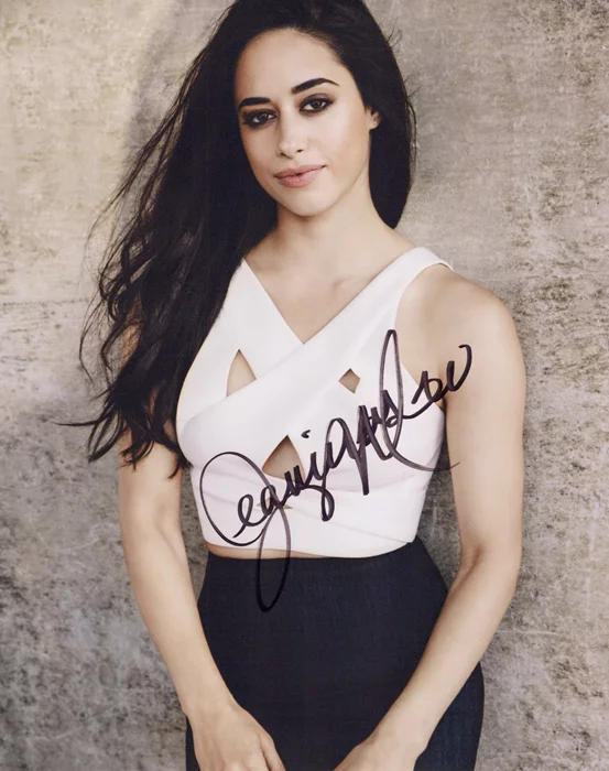 Jeanine Mason autograph