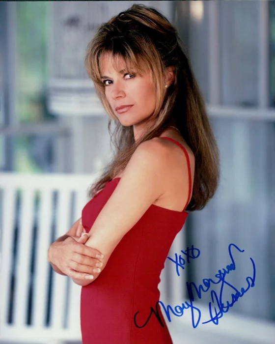Mary-Margaret Humes autograph