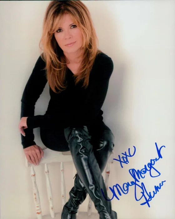 Mary-Margaret Humes autograph