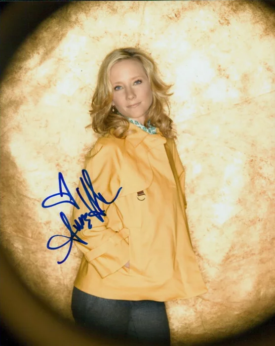Anne Heche autograph