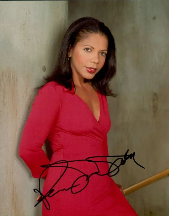 Penny Johnson autograph