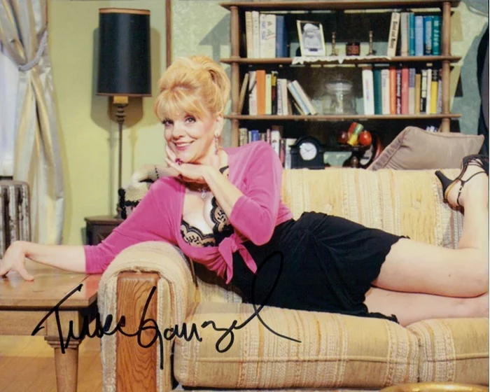 Teresa Ganzel autograph