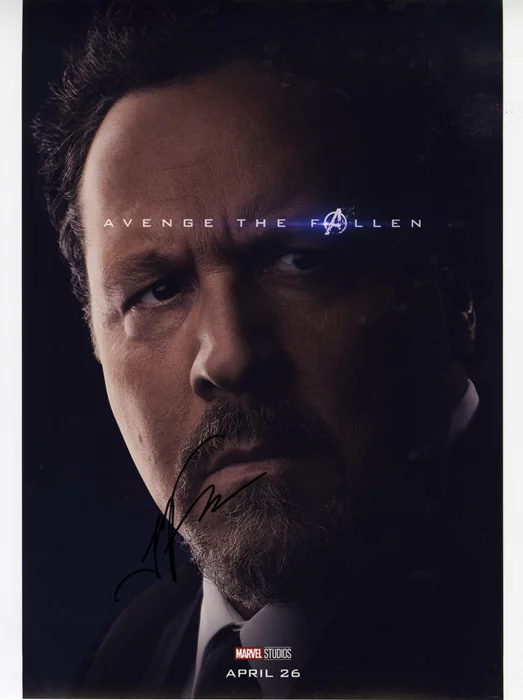 Jon Favreau autograph