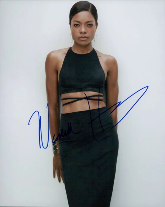 Naomie Harris autograph