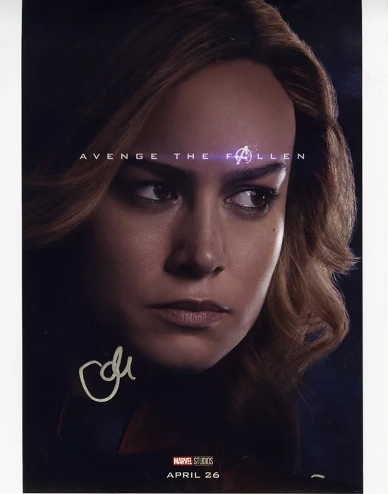 Brie Larson autograph