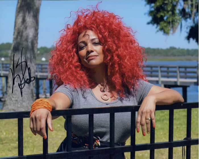 Kim Fields autograph