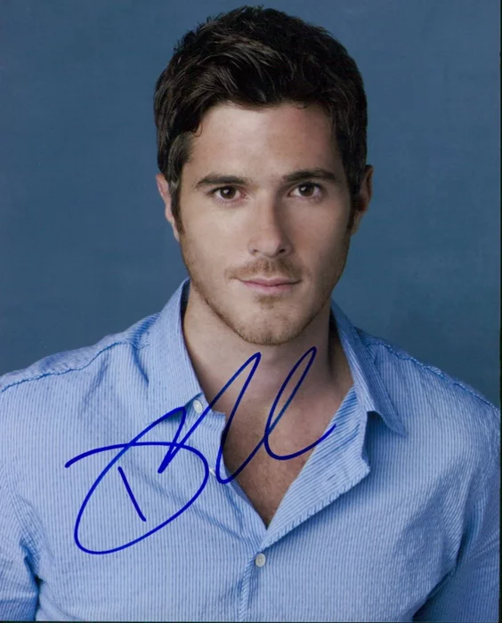 Dave Annable autograph