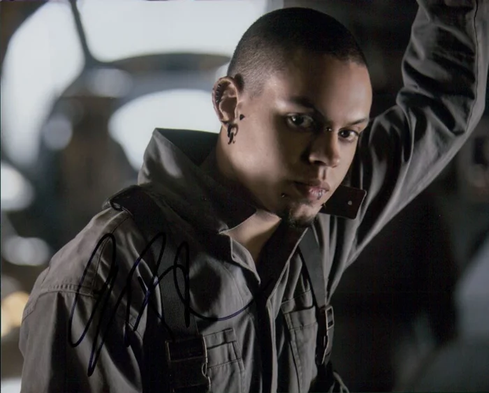 Evan Ross autograph