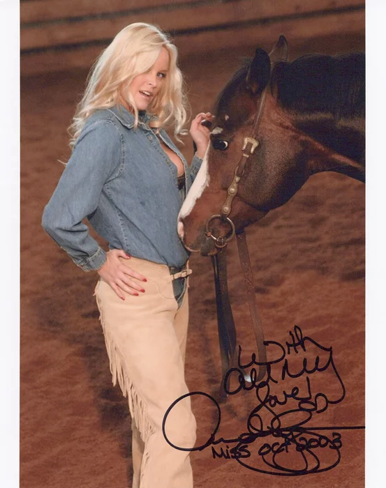 Audra Lynn autograph