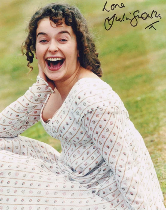 Julia Sawalha autograph