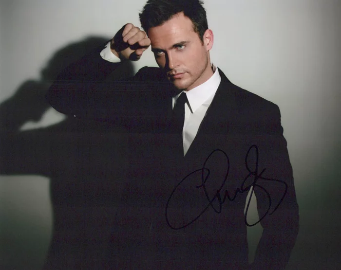 Cheyenne Jackson autograph